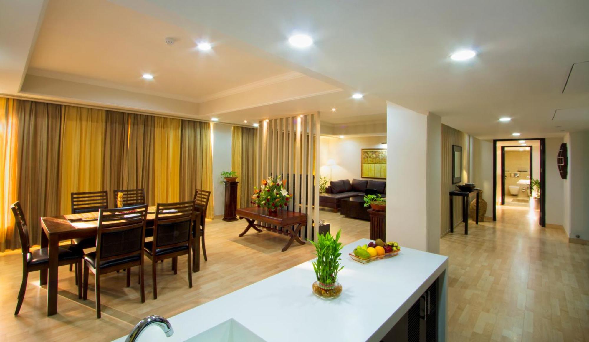 Hotel The Piccadily Lucknow Exterior foto
